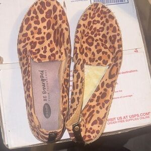 🐆 Dr. Scholl’s “Be Energized” Leopard Print Flats – Women’s Size 8.5 🐆✨